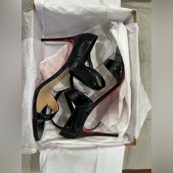 Brand New Christian Louboutin - Picture 1 of 6